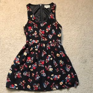 EUC Cute summer dress!!